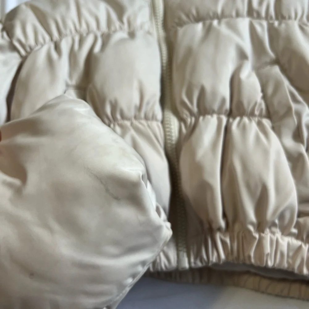 Cream cropped puffer coat - Picture 7 of 7